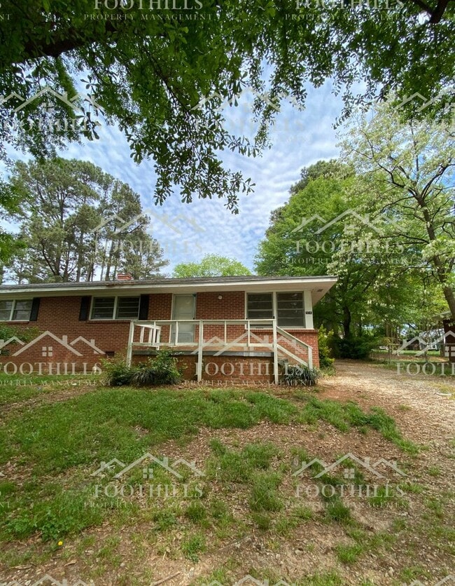 Primary Photo - 414-416 Jeb Stuart Ave