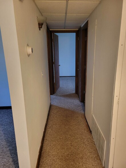 Building Photo - 300 Locust St