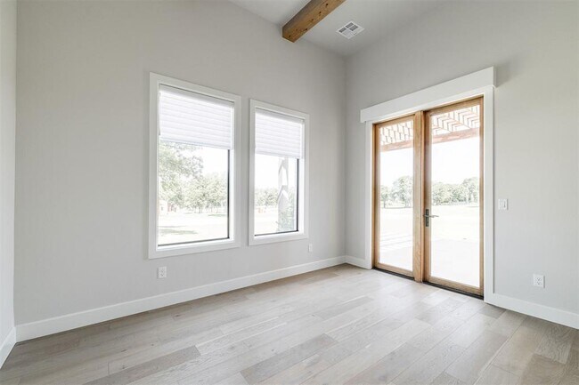 Building Photo - 4716 Moulin Rd