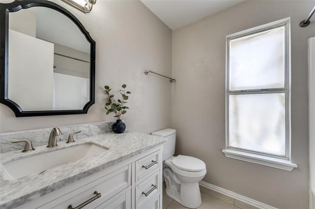 Building Photo - 608 Concho Dr