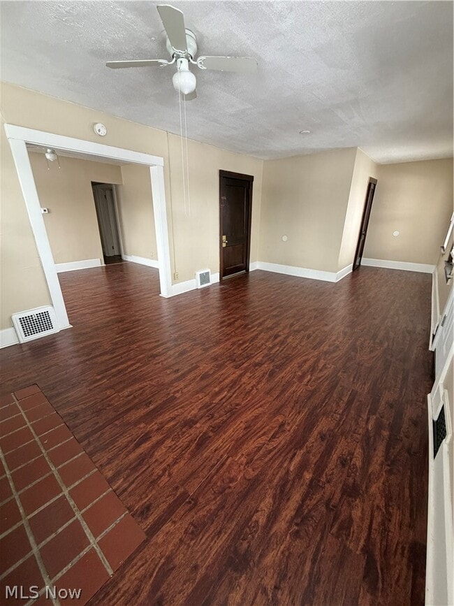 Building Photo - 1870 Cordova Ave