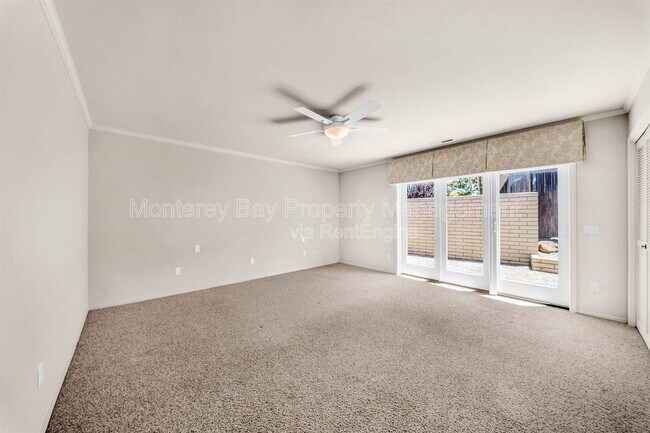 Building Photo - 10160 Sunstar Rd