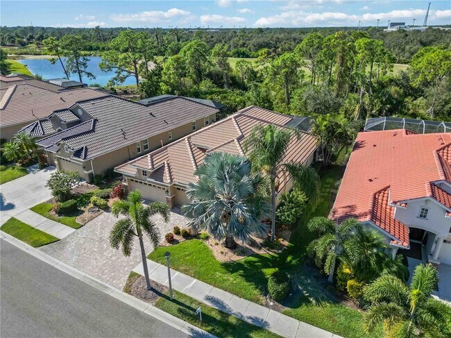 Building Photo - 1241 Creek Nine Dr