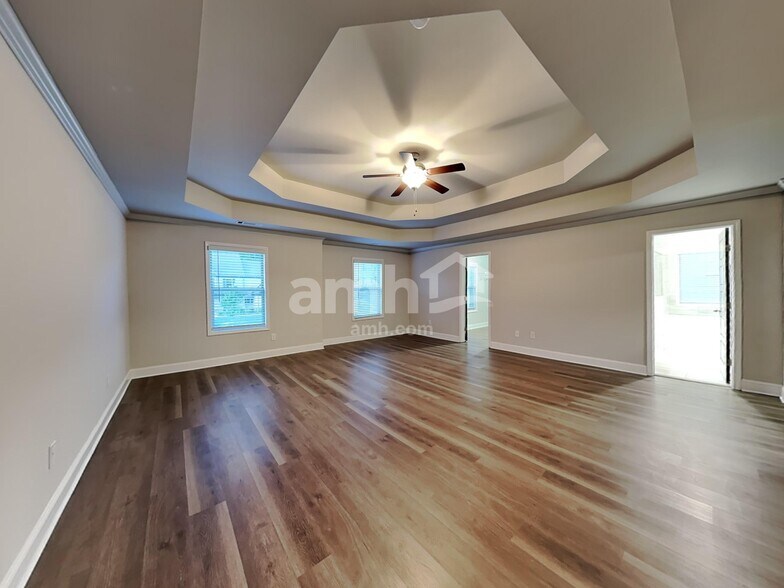 Building Photo - 1159 Victoria Walk Ln