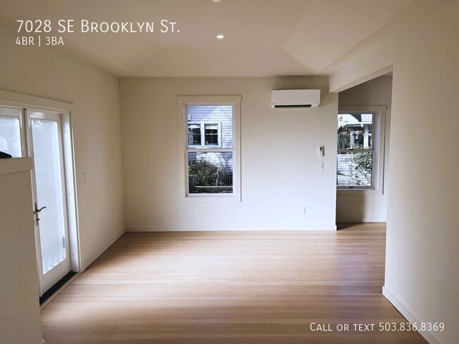 Building Photo - Stunning Newly Renovated 4-Bedroom Home fo...