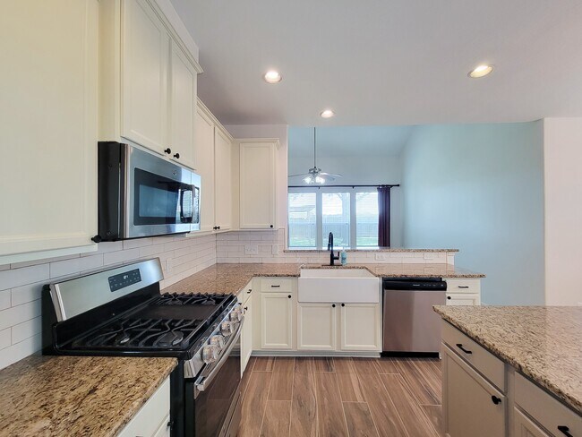 Building Photo - 6511 Canyon Mist Ln