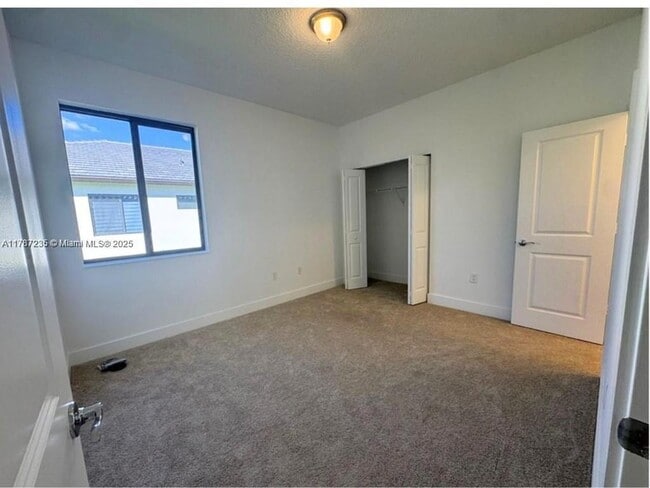 Building Photo - 5277 Marano Dr