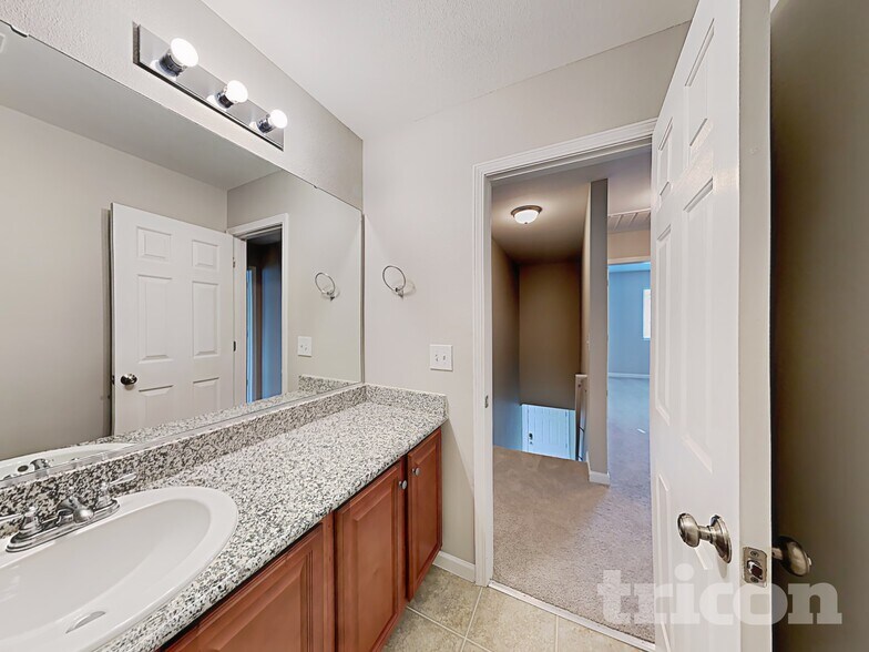 Building Photo - 4065 Banbridge Dr