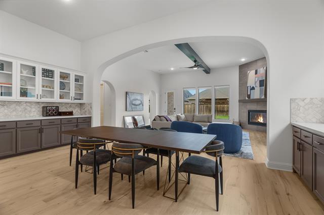 Building Photo - 2817 Amesbury
