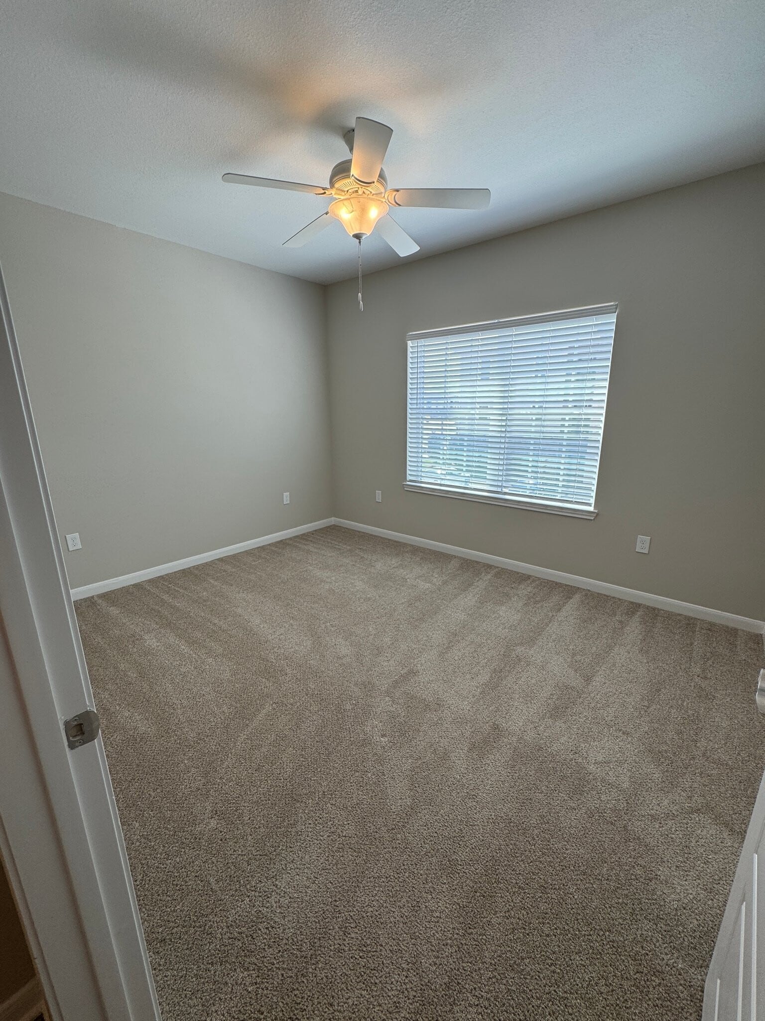 Building Photo - 450 Houston Ridge Dr