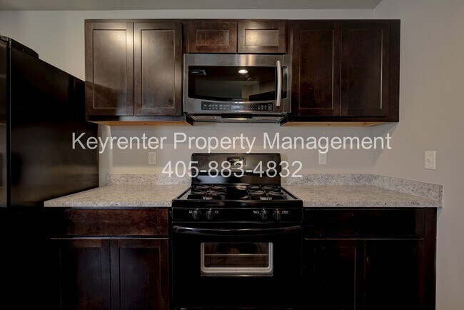Building Photo - 3516 SE 94th St
