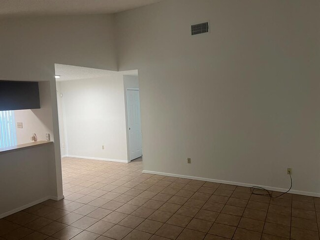 Building Photo - 1911 Gracy Farms Ln