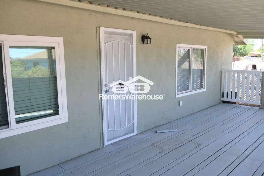 Building Photo - 210 N Casa Grande Ave