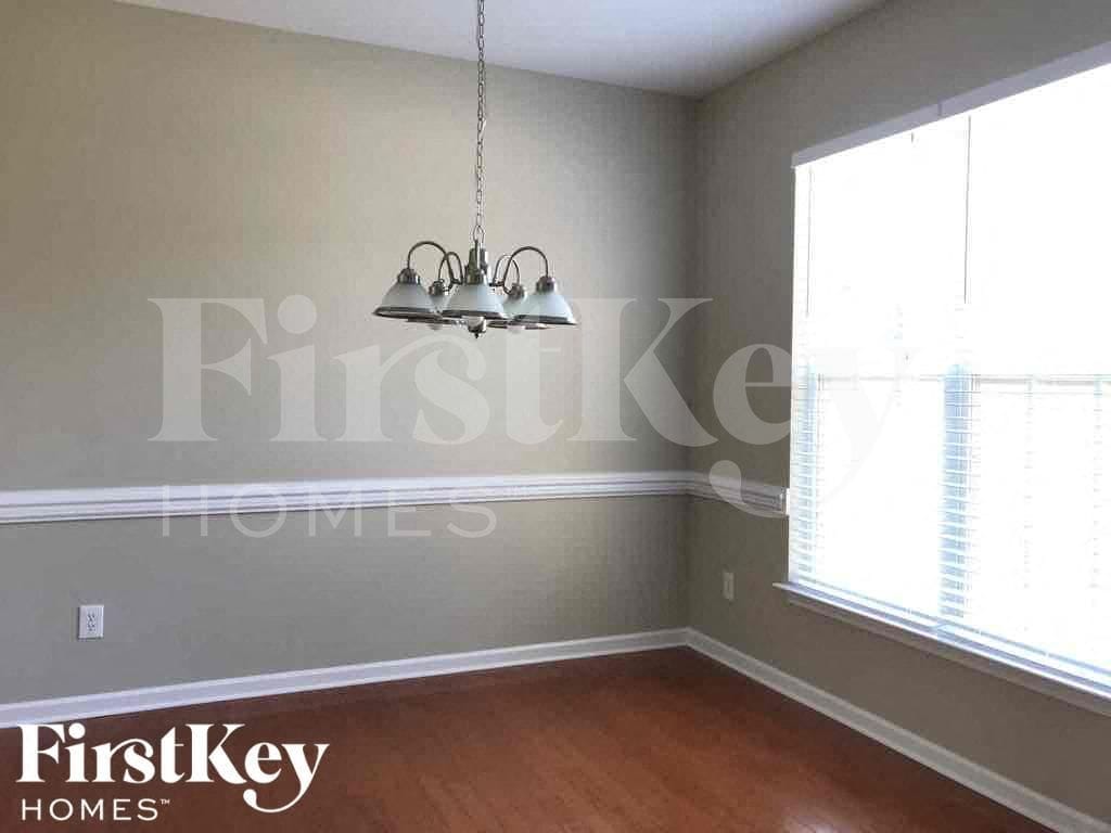 Building Photo - 3750 Wharton Dr