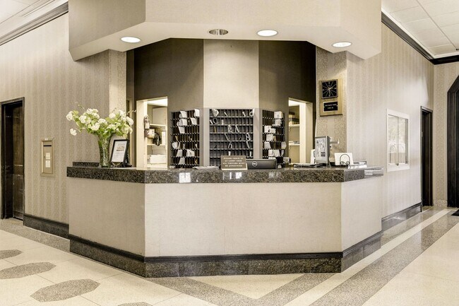 Building Photo - Available Now! 1 Bed / 1 Bath Condo in the...