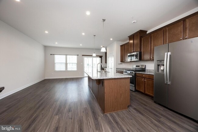 Building Photo - 430 Paperbark Sq