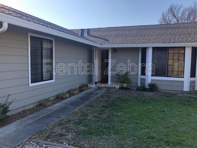 Building Photo - 1891 Santa Monica St