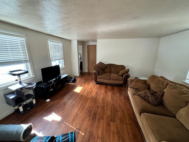 Building Photo - 310 Belchertown Rd