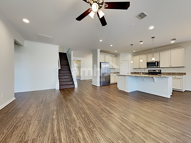 Building Photo - 108 Basket Grass Ln
