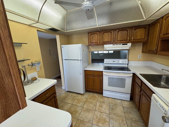 Building Photo - 4500 N Flagler Dr