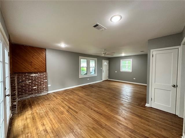 Building Photo - 105 Rosewood Cir