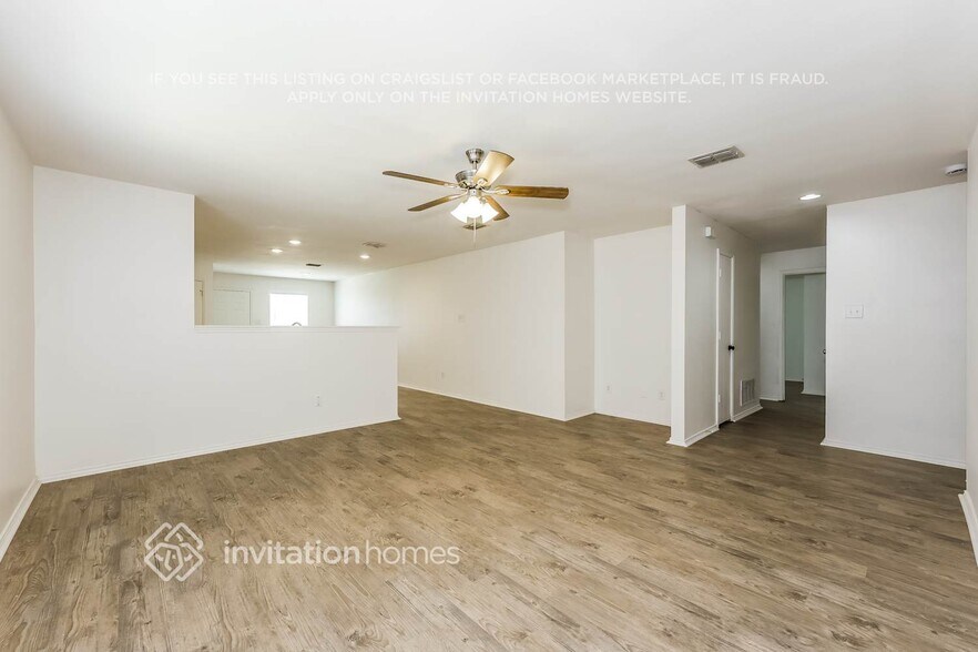 Building Photo - 1416 Castle Ridge Rd
