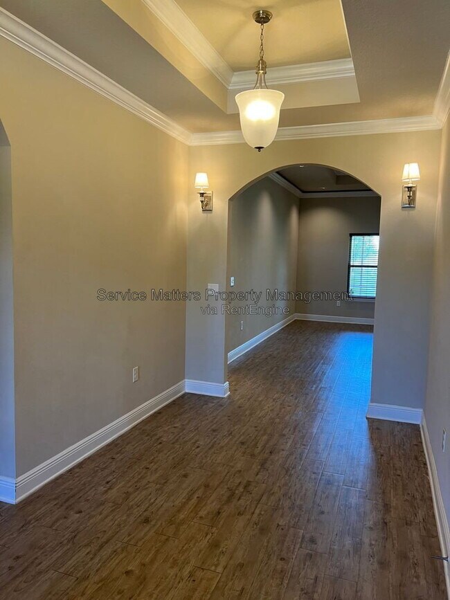Building Photo - 4233 S Cambridge Way