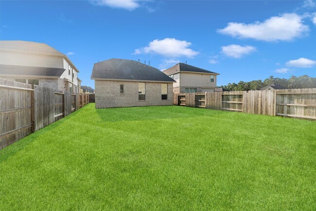 Building Photo - 1426 Northwood Blf Ln