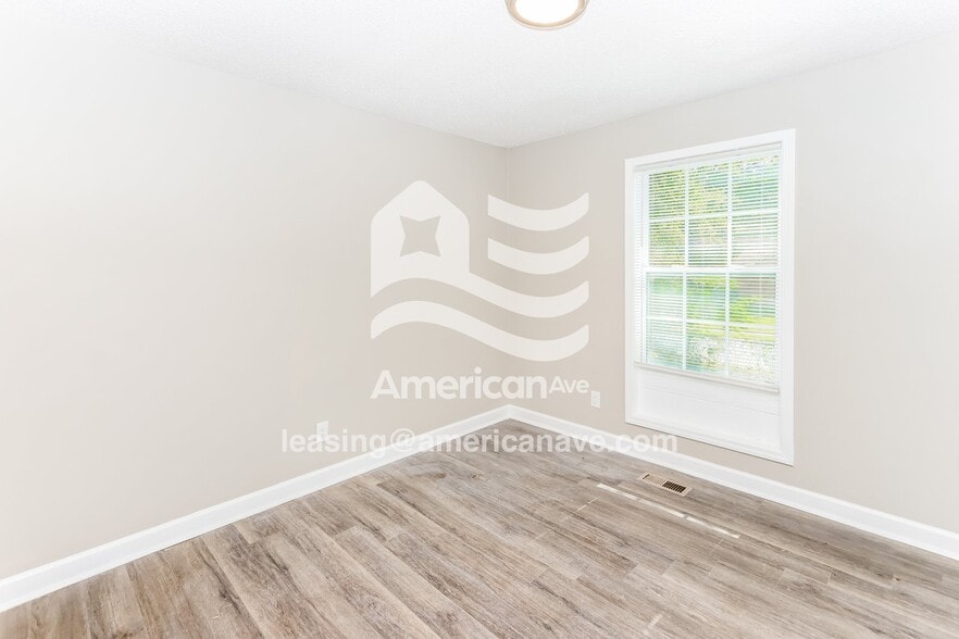 Building Photo - 200 Sunstede Rd