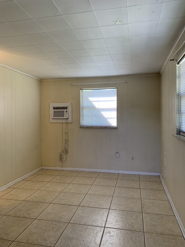 Building Photo - 1539 Faith Ct
