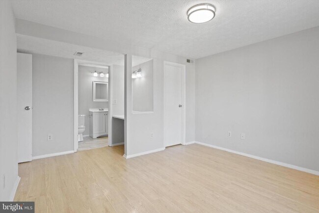 Building Photo - 8385 Brockham Dr