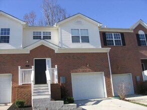 Building Photo - 122 Canton Ct