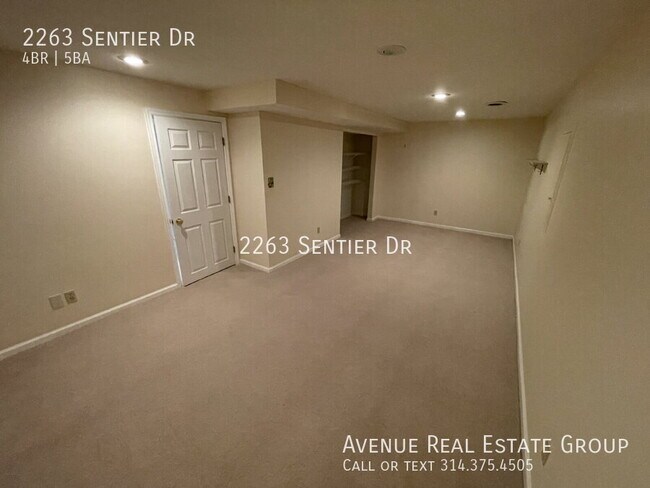 Building Photo - 2263 Sentier Dr