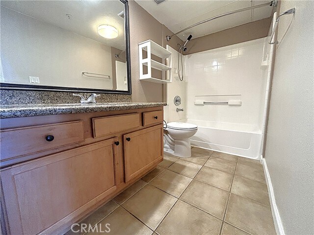 Building Photo - 1020 Vista Del Cerro Dr