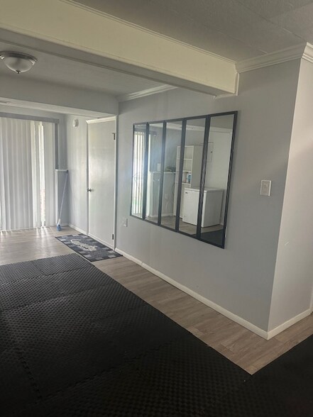 Building Photo - 1526 Perryman Rd