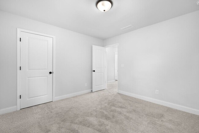 Building Photo - 315 Hudson Chase Ct