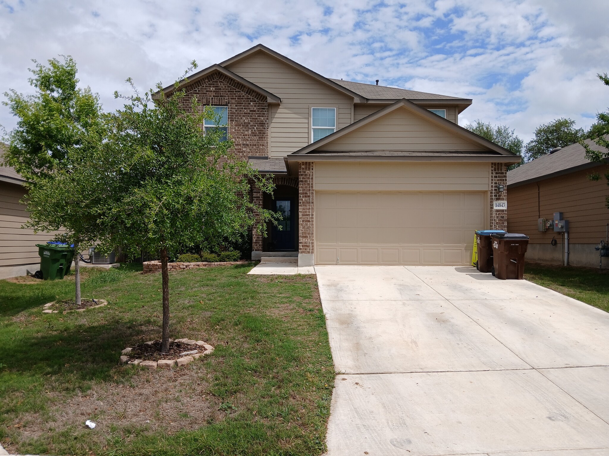 Building Photo - 14843 Goldfinch Way