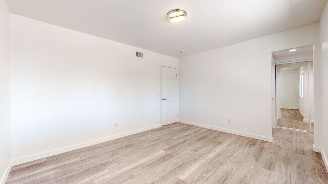Building Photo - RANCHO CUCAMONGA UPDATED Family Home 4+2 A...