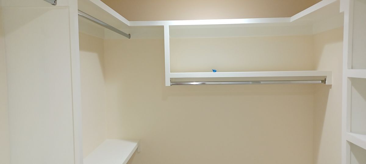 Building Photo - 634 Marrs Ave