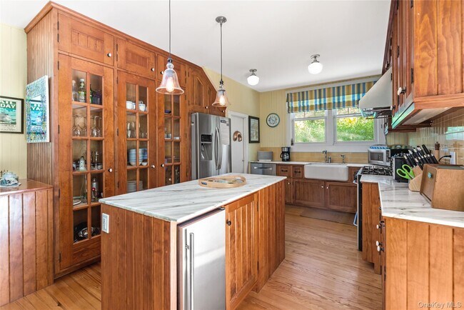 Building Photo - 696 Ocean Breeze Walk