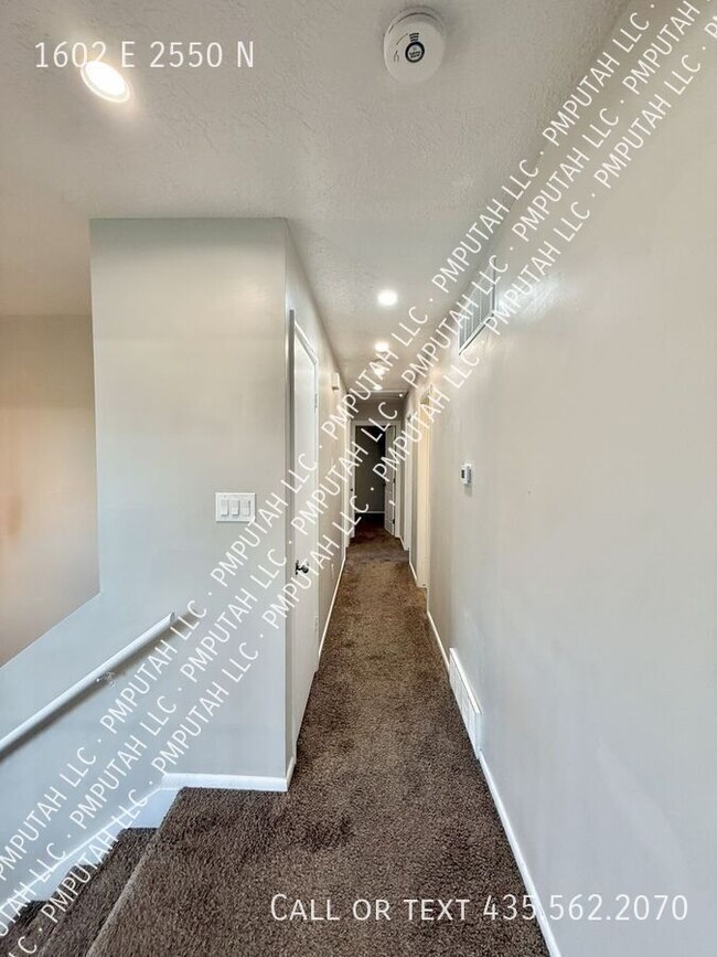 Building Photo - 1602 E 2550 N