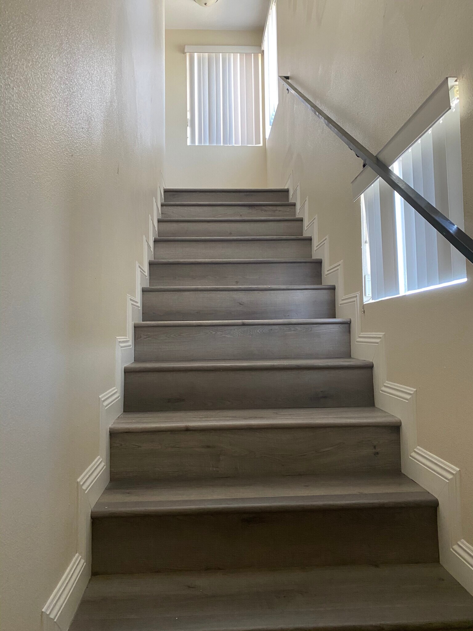 Building Photo - 338 E 36th St