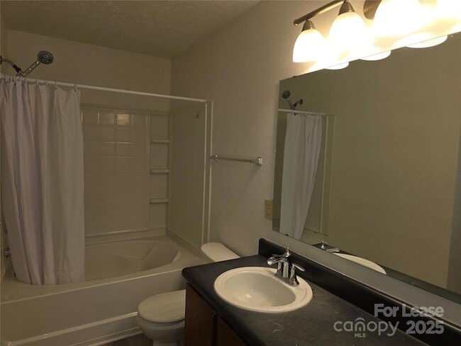 Building Photo - 7014 Sycamore Grove Ct