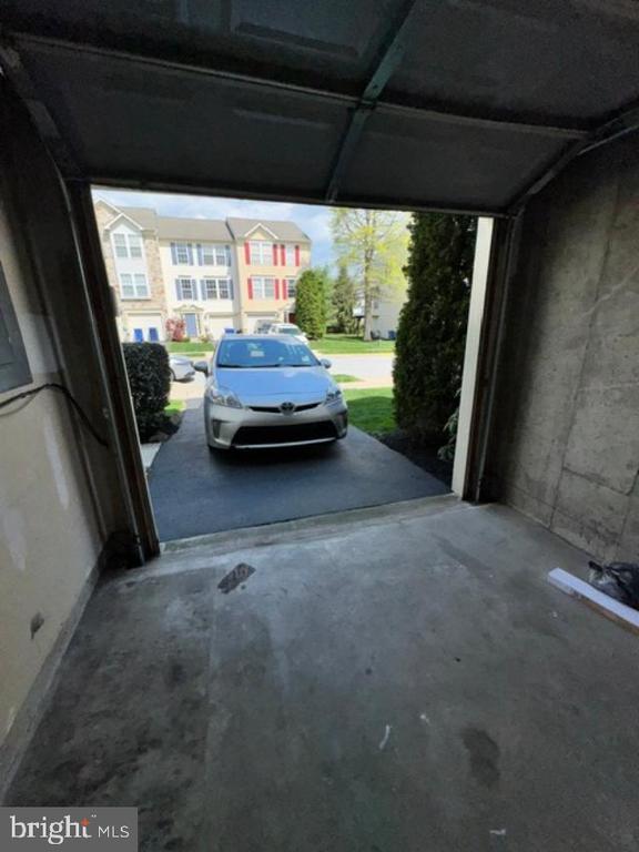 Building Photo - 202 Fox Trail