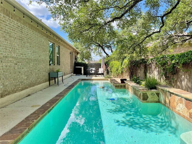 Building Photo - 3021 Portulaca Dr