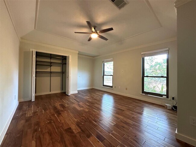 Building Photo - 2403 Braemar Cove
