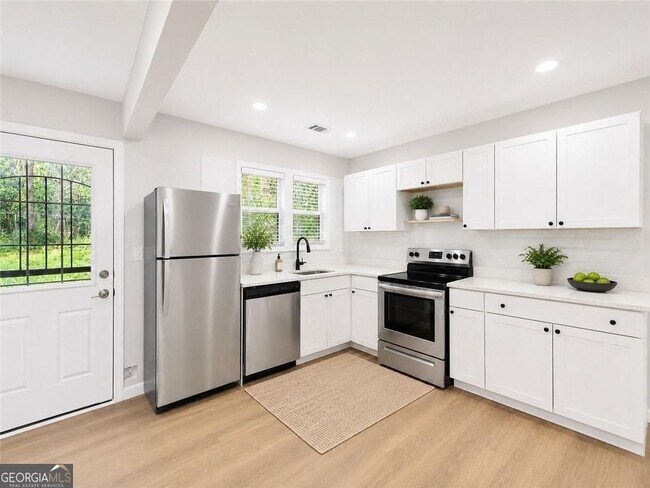 Building Photo - 1639 Bridgeport Dr NW