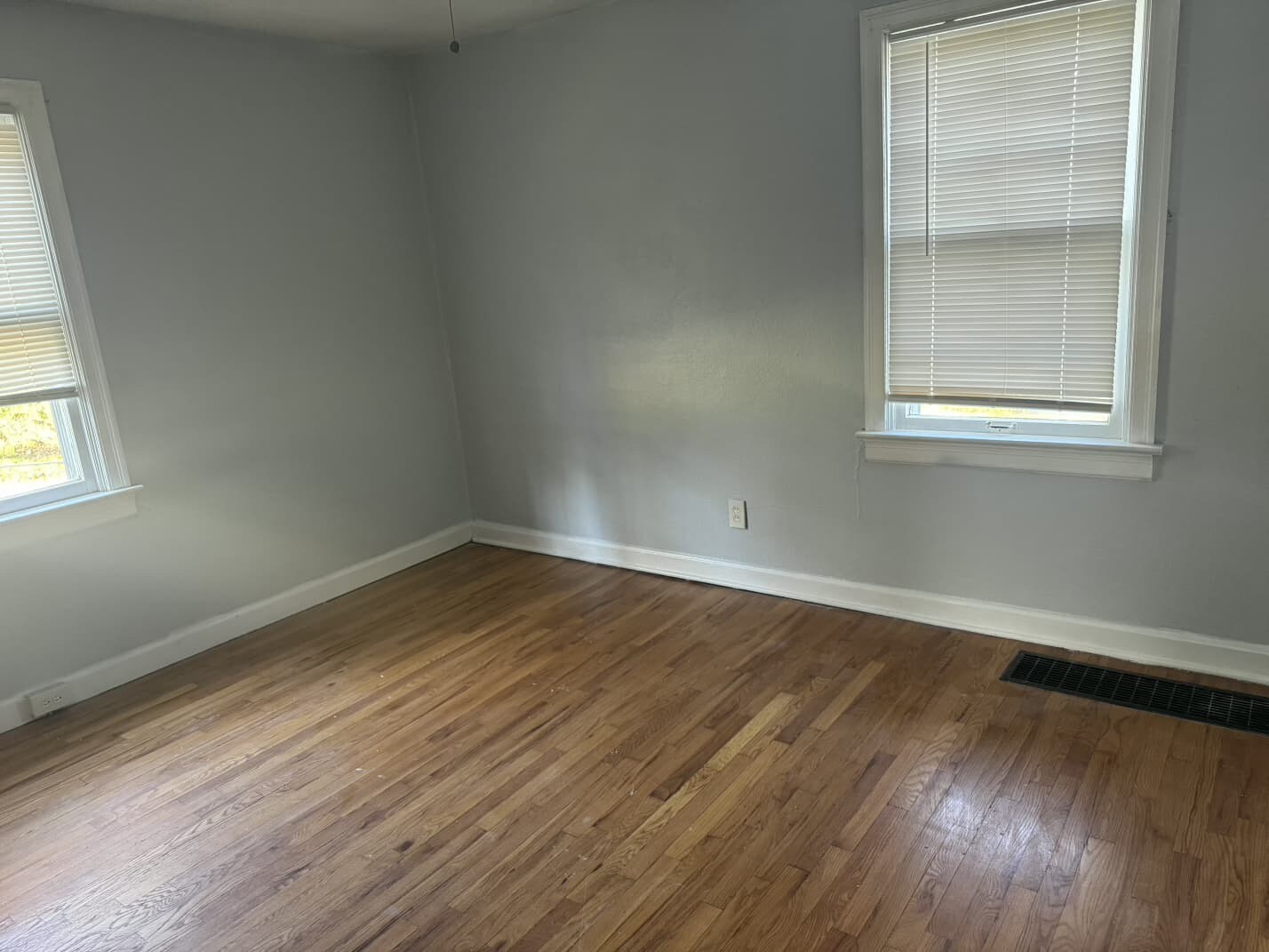 Building Photo - 5723 Beldon Dr