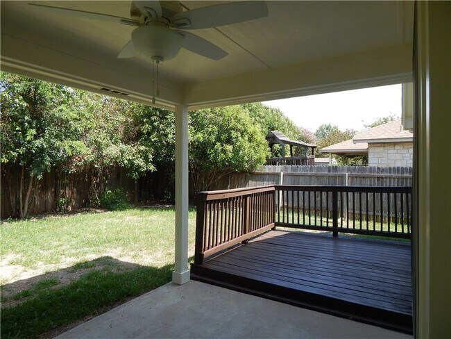 Building Photo - 1622 Balmorhea Ln