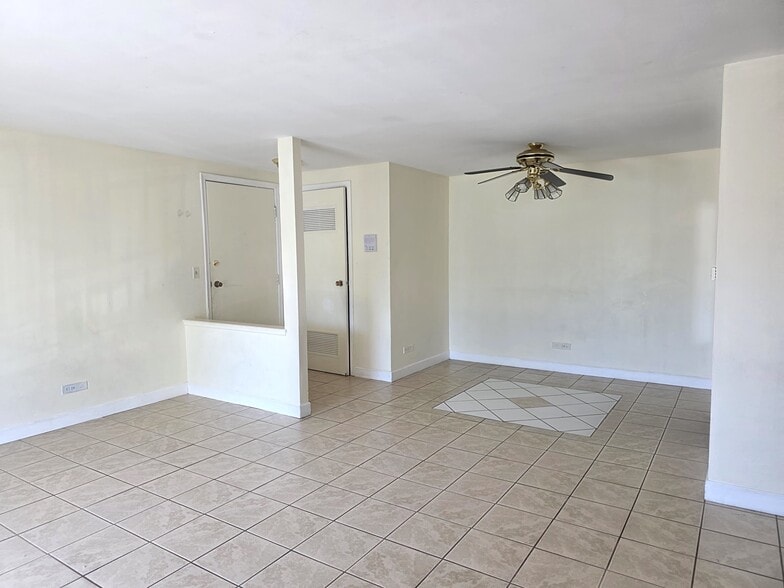 Building Photo - 1108 Westover Ln